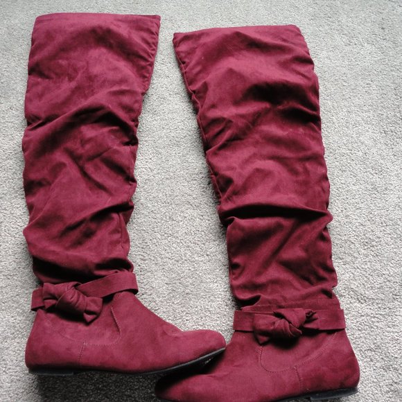 Shoe Dazzle Shoes - Zuma Flat Boot Size: 8 1/2" Wide Calf